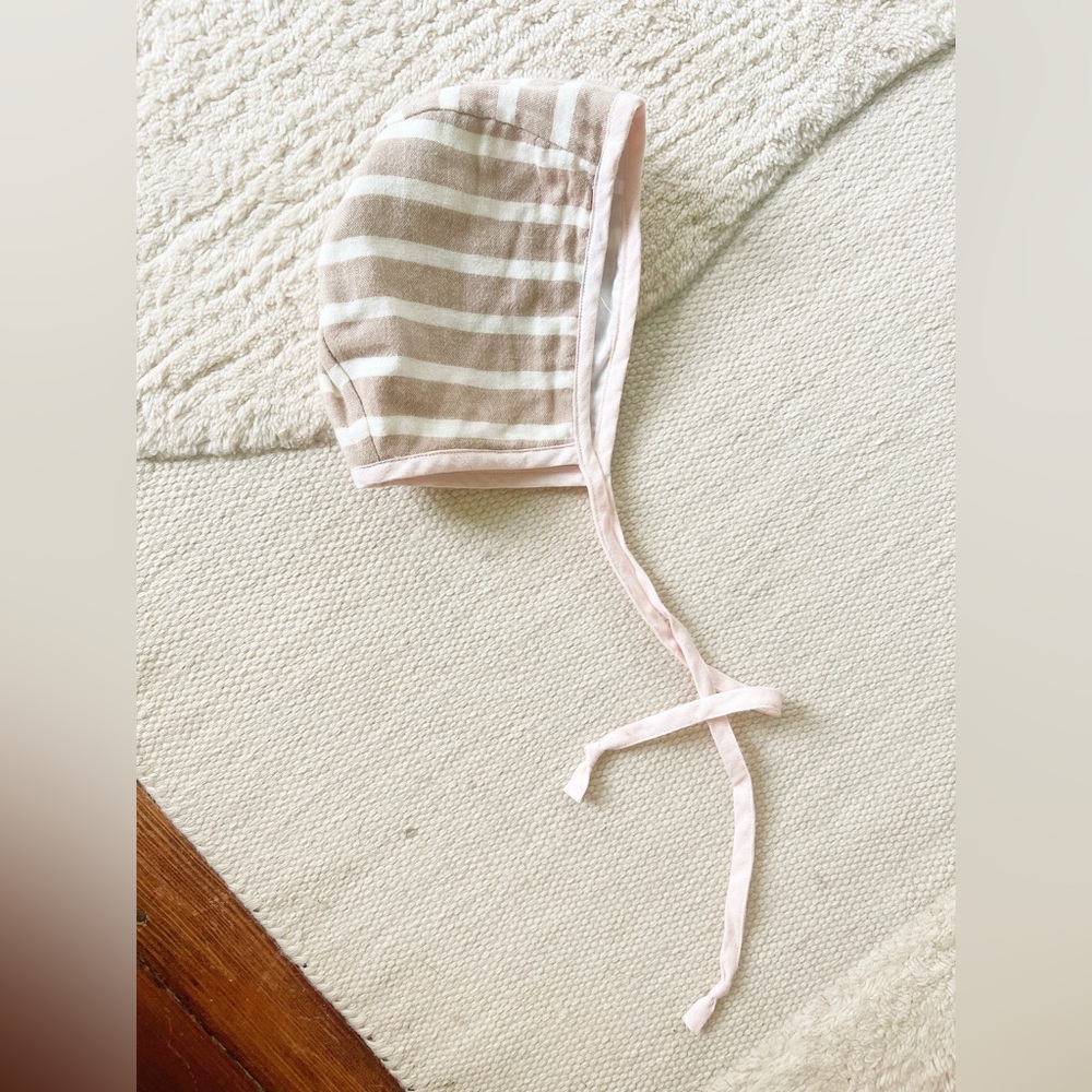 Briar Bonnet cream brown tan pink white cream striped 12m 2T cotton sun hat EUC